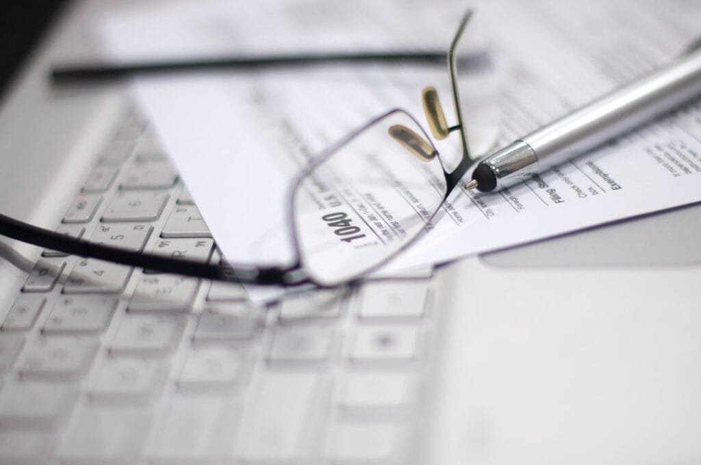 Photo webshop bookkeeping automation